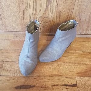 Jennifer Lopez boots